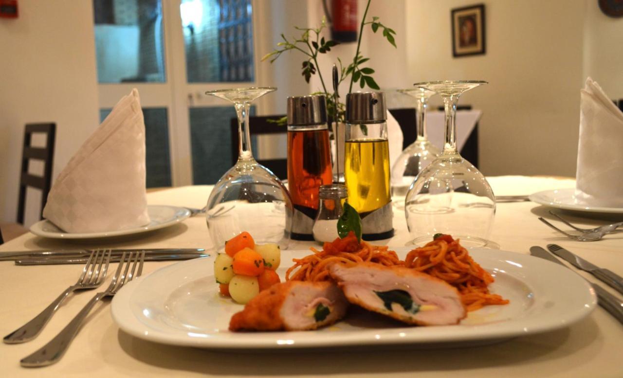 Castilia Suites Τοζέρ Εξωτερικό φωτογραφία